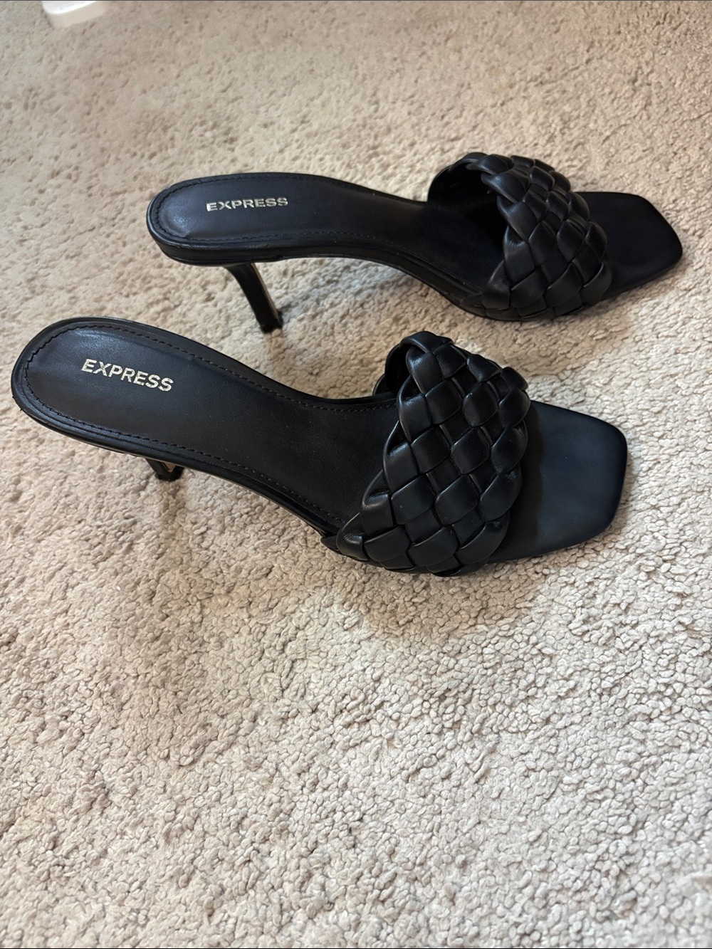 Express heels - Picture 3 of 6
